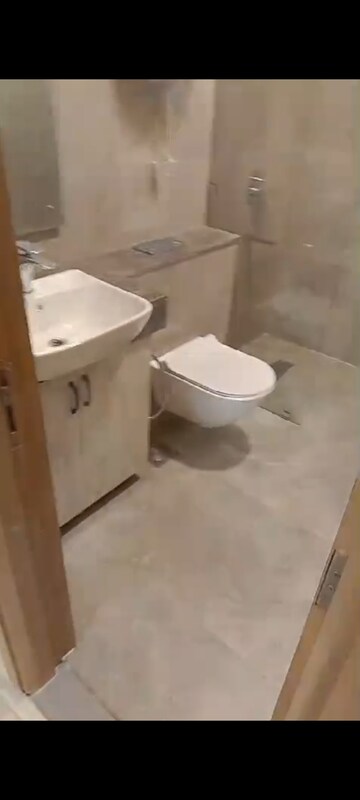 Bathroom in 3 BHK Apartment at M3M Sky City, Sector 65 – for Rent