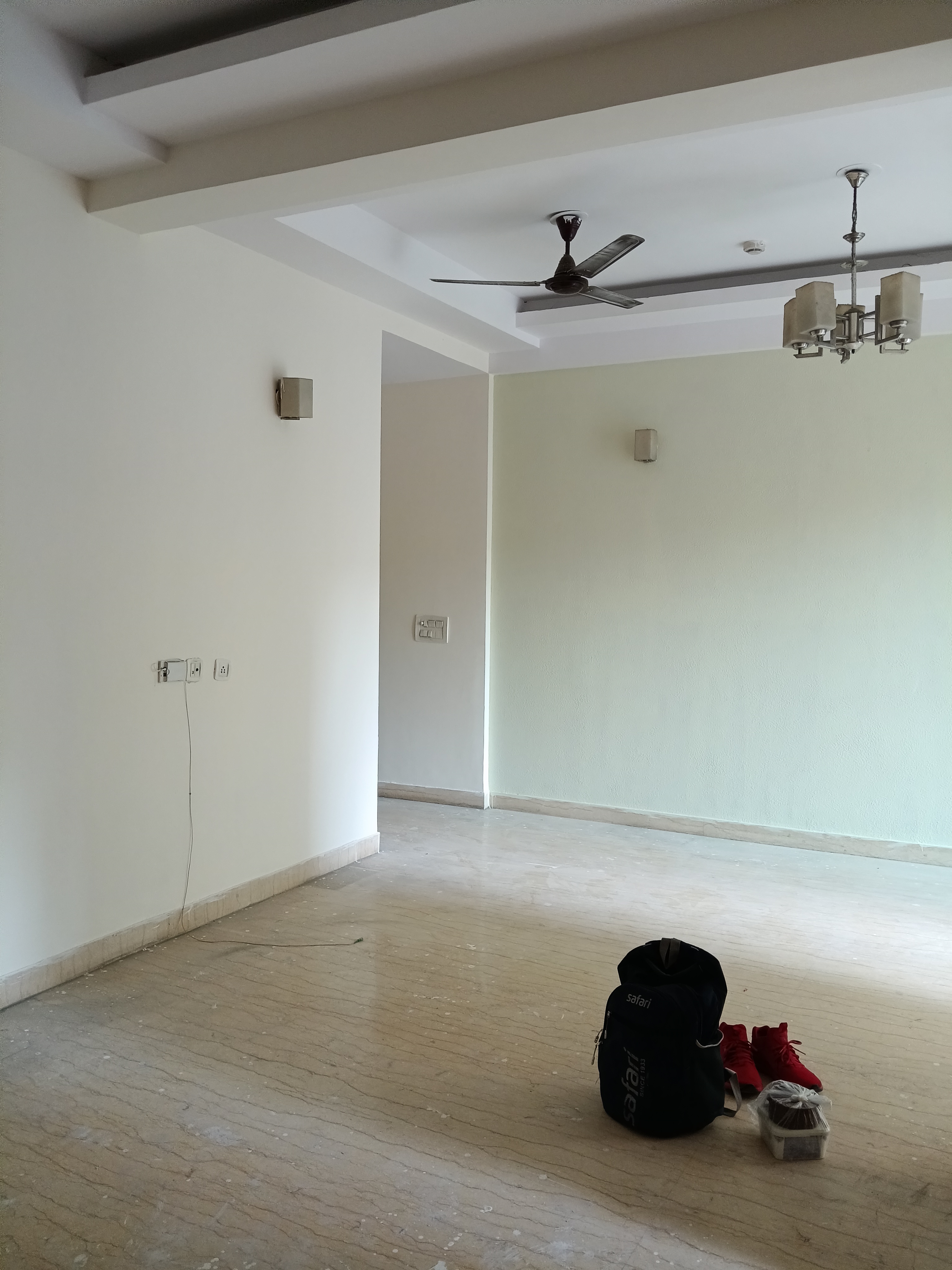 3 BHK 1435 Sq.Ft. Apartment in Mahagun Moderne