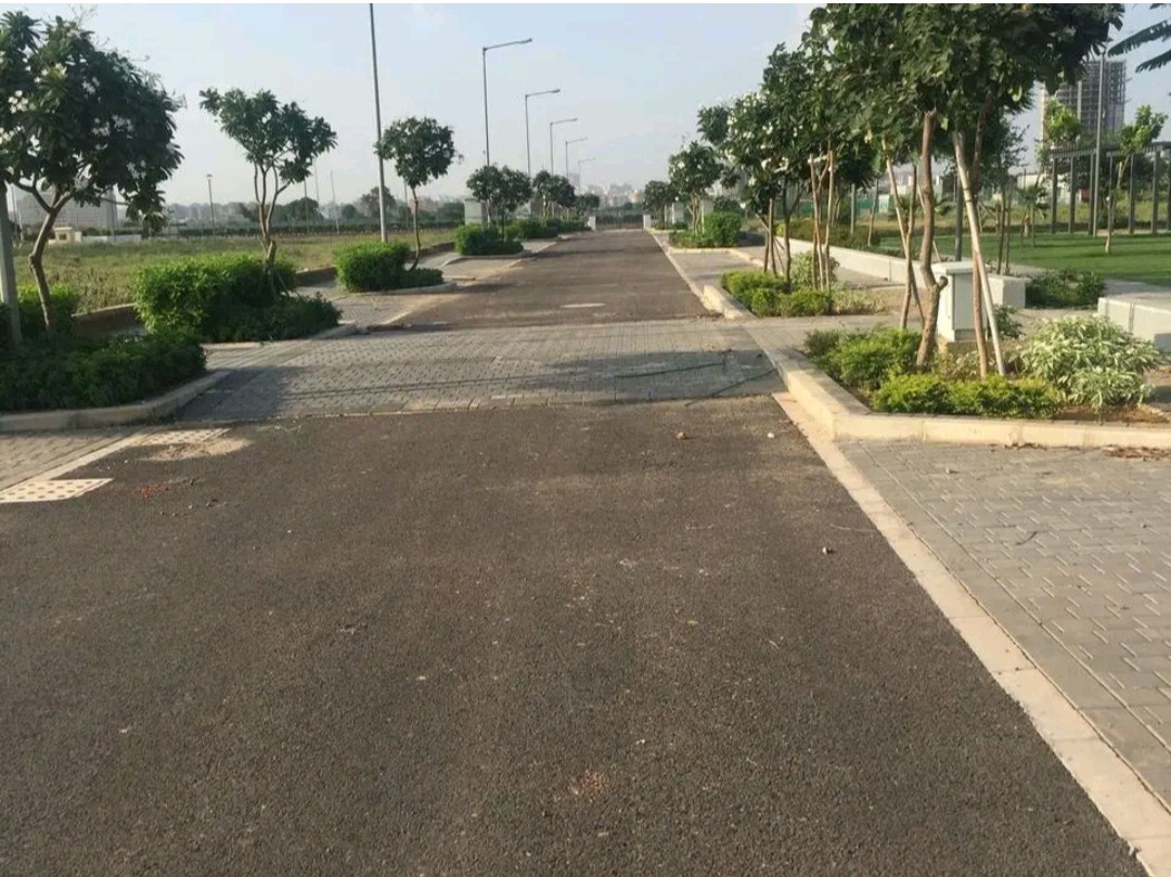 Plot For Sale in Ireo City Plots