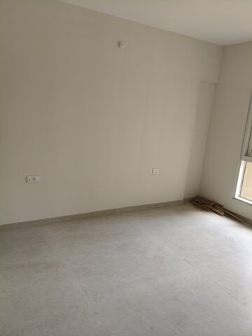 Room in 2 BHK Apartment at Dosti West County, Balkum Pada – for Rent