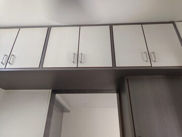 Furnished Amenities in 2 BHK Apartment at Maruti Tower Vashi, Vashi Sector 15 – for Rent