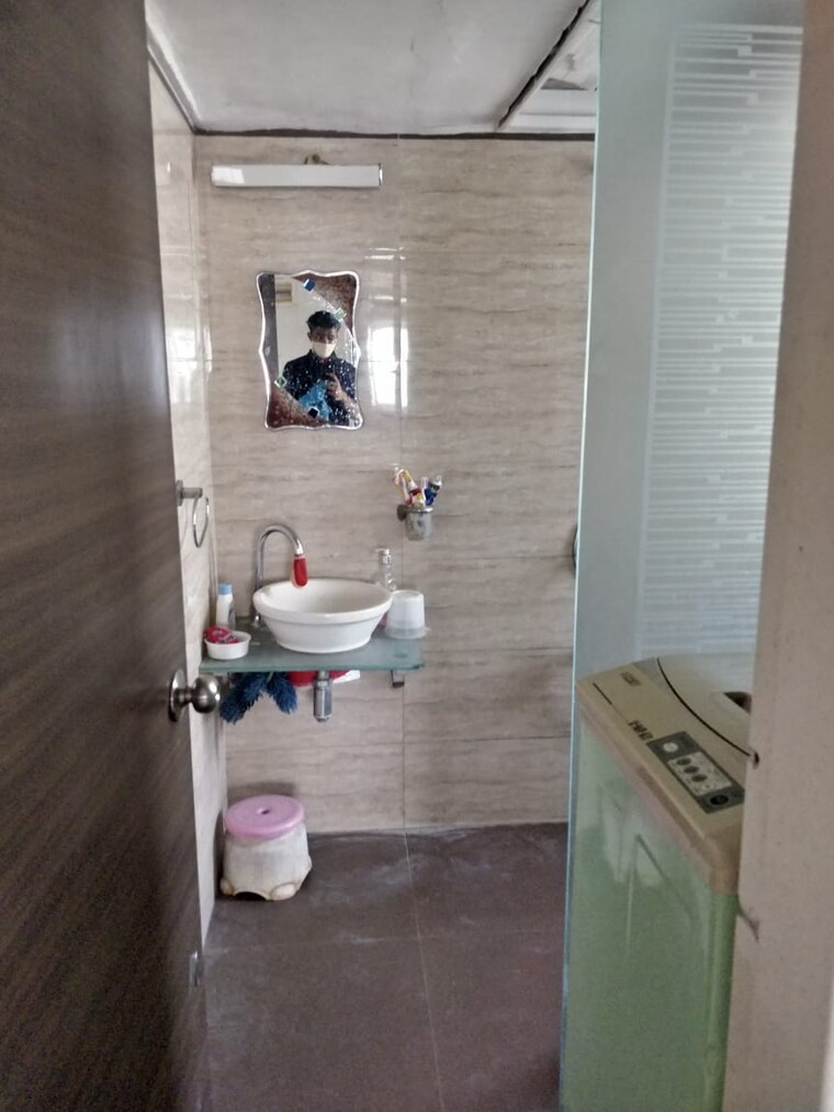 Bathroom, tardeo 2 Bedroom 850 Sq.Ft. Apartment In Tardeo Mumbai 9162723