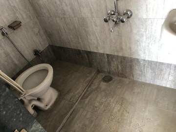 Bathroom in 2 BHK Apartment at Daulat Nagar, Anand Nagar – for Sale