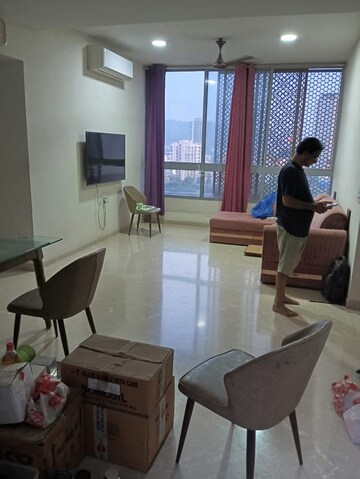 Team Area in 3 BHK Apartment at Piramal Vaikunth, Balkum Pada – for Rent