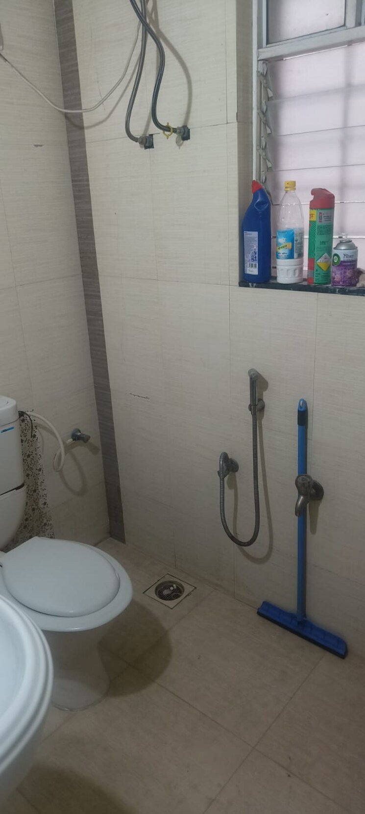 Bathroom, gk-rose-county 2.5 Bedroom 1325 Sq.Ft. Apartment In Pimple Saudagar Pune 9162773