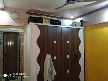 Furnished Amenities in 2 BHK Apartment at Daulat Nagar, Anand Nagar – for Rent