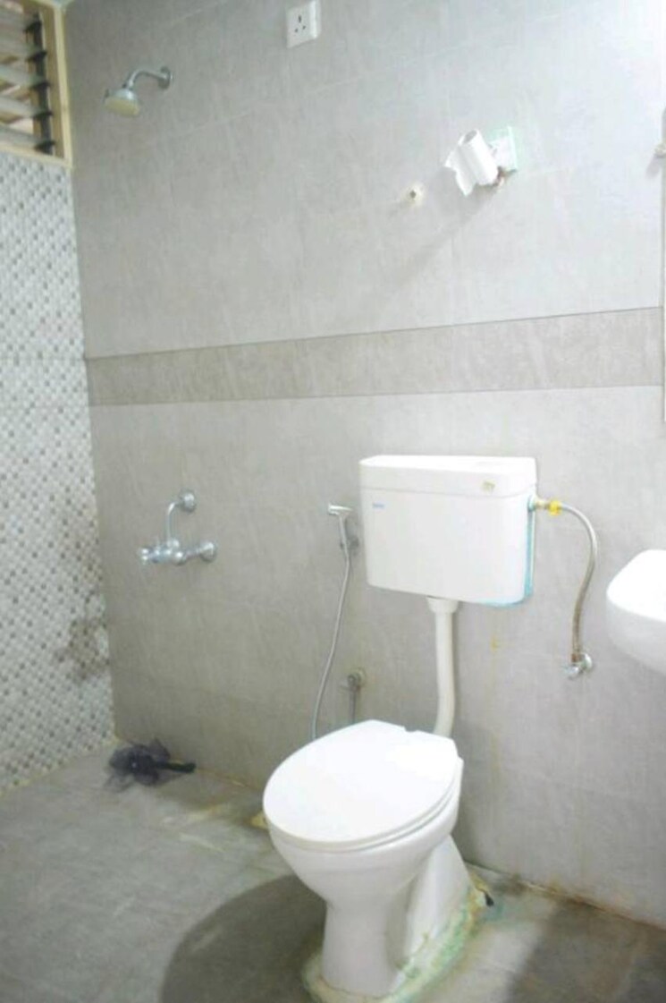 Bathroom, vishwanath-sopan 2 Bedroom 1315 Sq.Ft. Apartment In Shela Ahmedabad 9162816