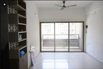 Room in 2 BHK Apartment at Vishwanath Sopan, Shela – for Rent