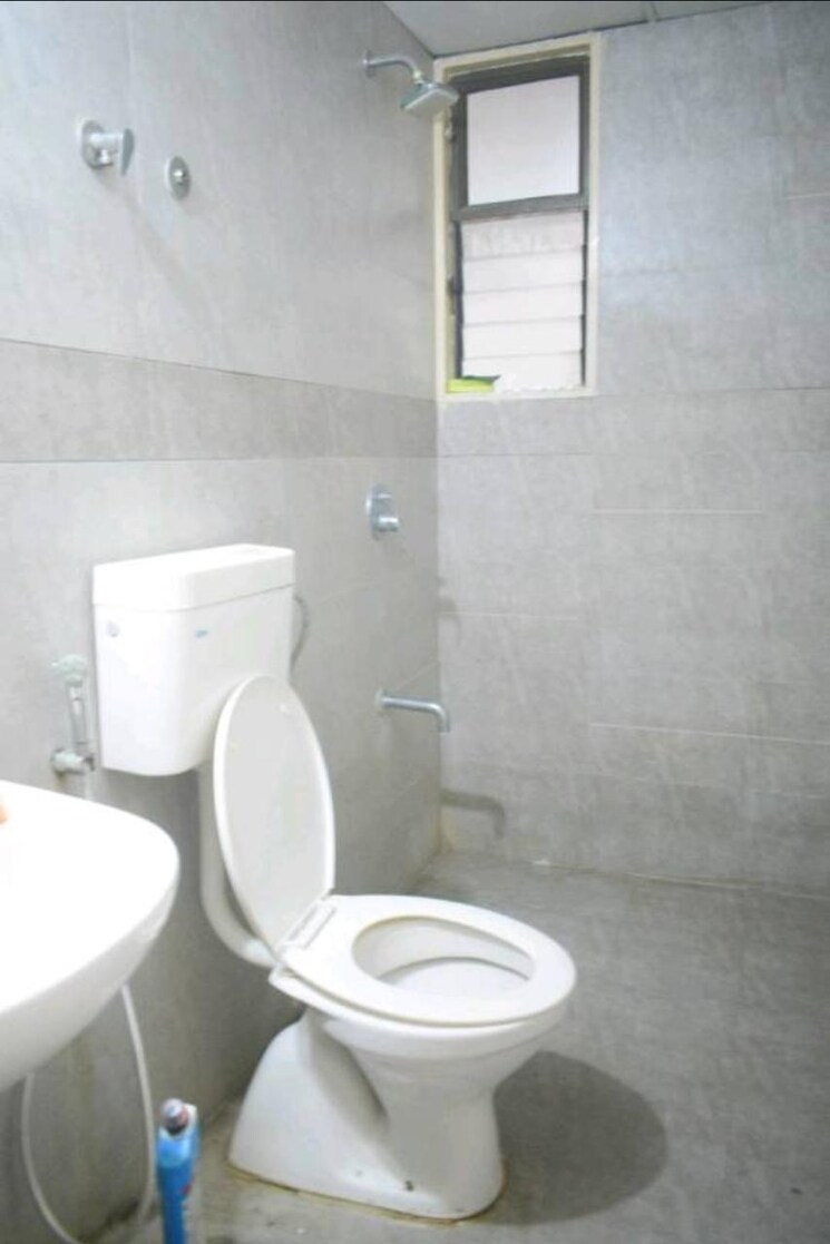Bathroom, vishwanath-sopan 2 Bedroom 1315 Sq.Ft. Apartment In Shela Ahmedabad 9162816