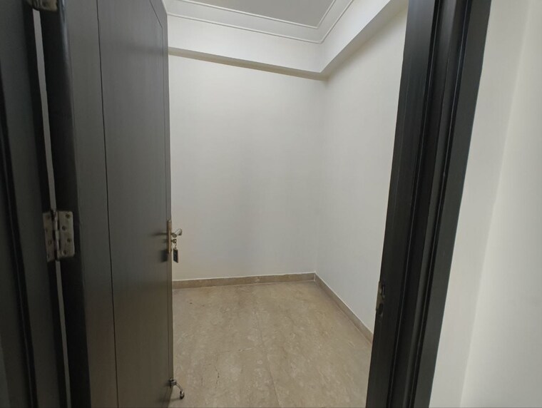 Room, parsvnath-exotica 4 Bedroom 3645 Sq.Ft. Apartment In Sector 53 Gurgaon 9162847