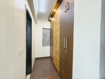 Building Lobby in 4 BHK Apartment at Parsvnath Exotica, Sector 53 – for Rent
