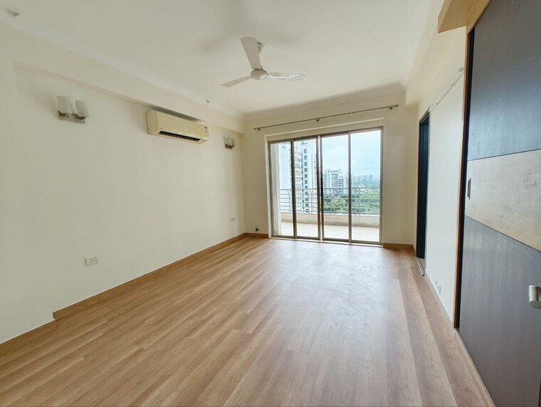 Room, parsvnath-exotica 4 Bedroom 3645 Sq.Ft. Apartment In Sector 53 Gurgaon 9162847