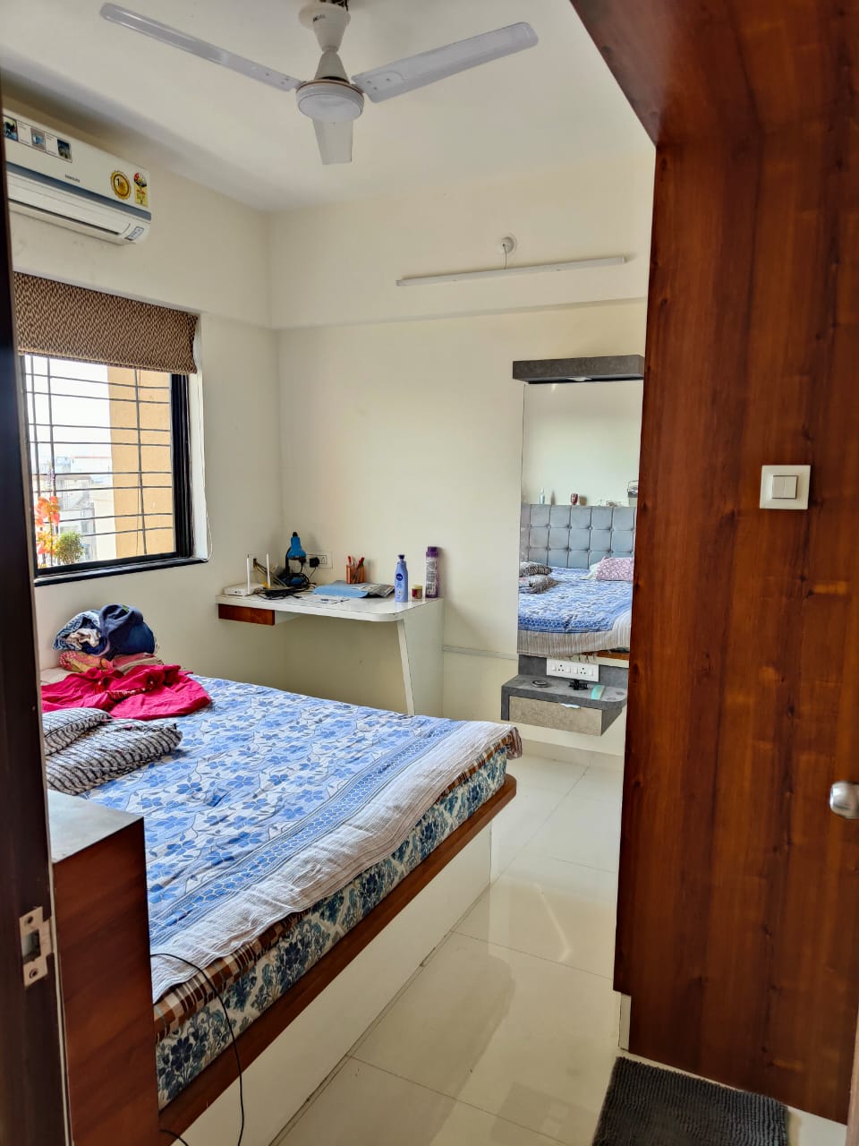 2 BHK + Servant Room Apartment For Sale in Ganga Paritosh