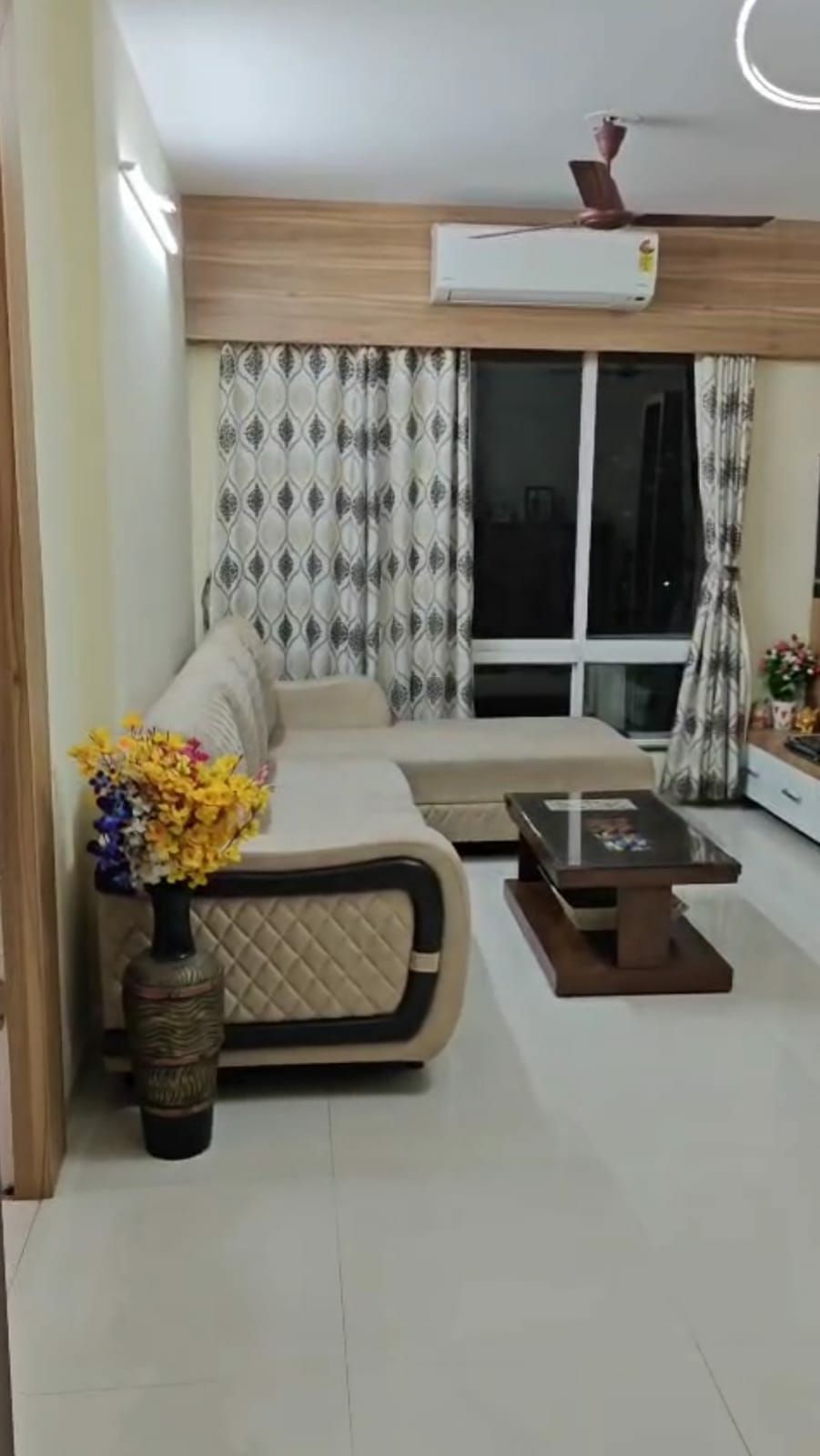 2 BHK Apartment For Rent in Puranik Capitol