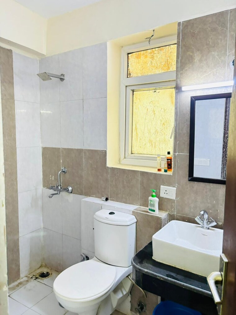 Bathroom, aims-golf-city 3 Bedroom 1350 Sq.Ft. Apartment In Sector 75 Noida 9162844