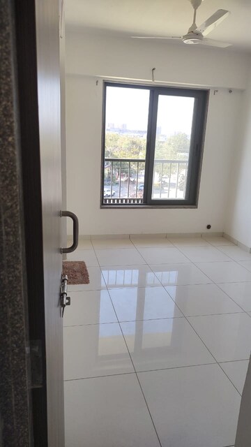 Bathroom in 3 BHK Apartment at Gala Orchid Sky, Shela – for Rent