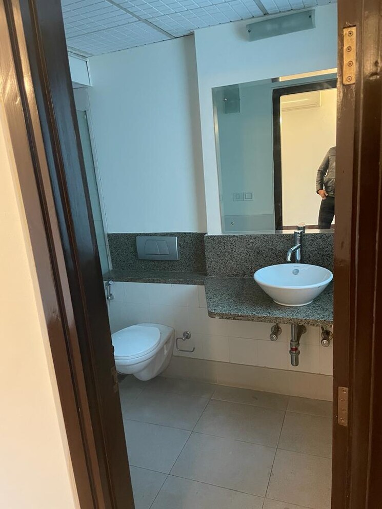 Bathroom, parsvnath-exotica 3.5 Bedroom 2975 Sq.Ft. Apartment In Sector 53 Gurgaon 9162867