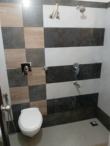 Bathroom in 6+ BHK Independent House at Pattoor – for Sale