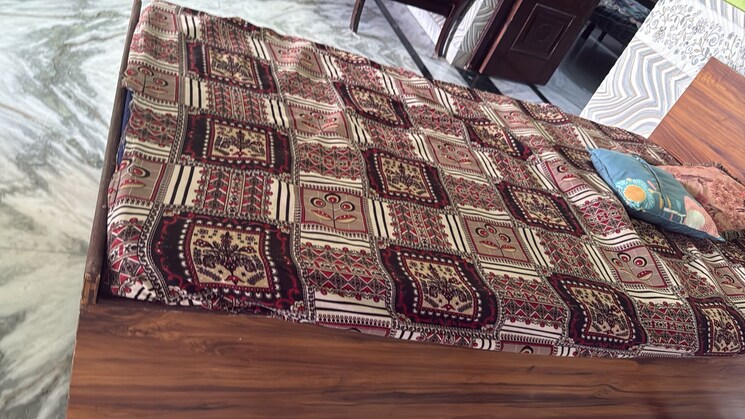 Bedroom, sector 73 Pg For Boys & Girls In Sector 73 9162879