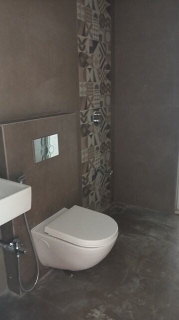 Attached Bathroom in 3 BHK Apartment at Andheri West – for Rent