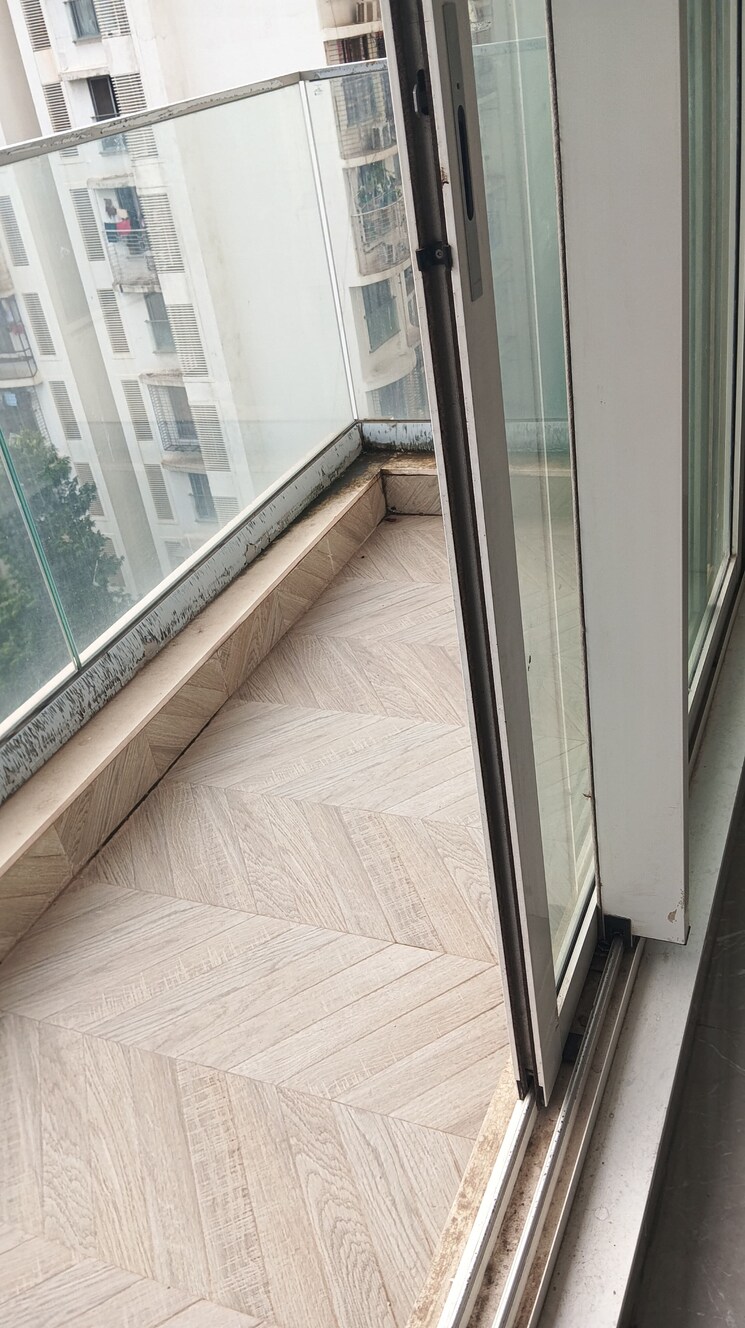 Balcony, andheri west 3 Bedroom 2100 Sq.Ft. Apartment In Andheri West Mumbai 9162883