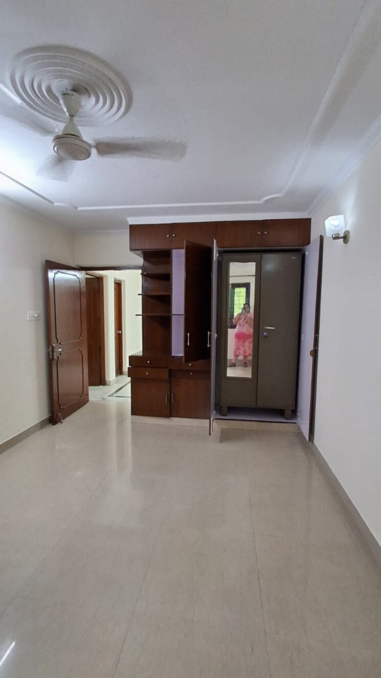 Room, sarita-vihar-pocket-c-rwa 3 Bedroom 1750 Sq.Ft. Apartment In Sarita Vihar Delhi 9162873