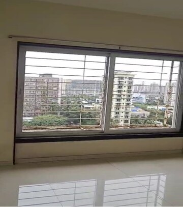 Room in 2 BHK Apartment at Shivam CHS Chembur, Chembur – for Rent