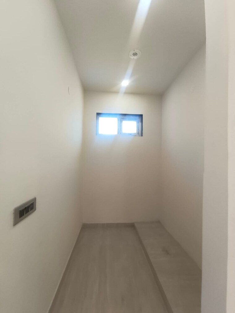 Room, green fields colony 4 Bedroom 2500 Sq.Ft. Builder Floor In Green Fields Colony Faridabad 9162890