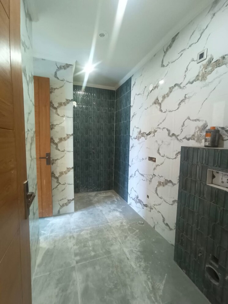 Bedroom, green fields colony 4 Bedroom 2500 Sq.Ft. Builder Floor In Green Fields Colony Faridabad 9162890