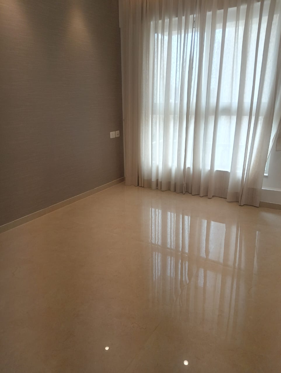 2 BHK Apartment For Rent in Hiranandani Highland