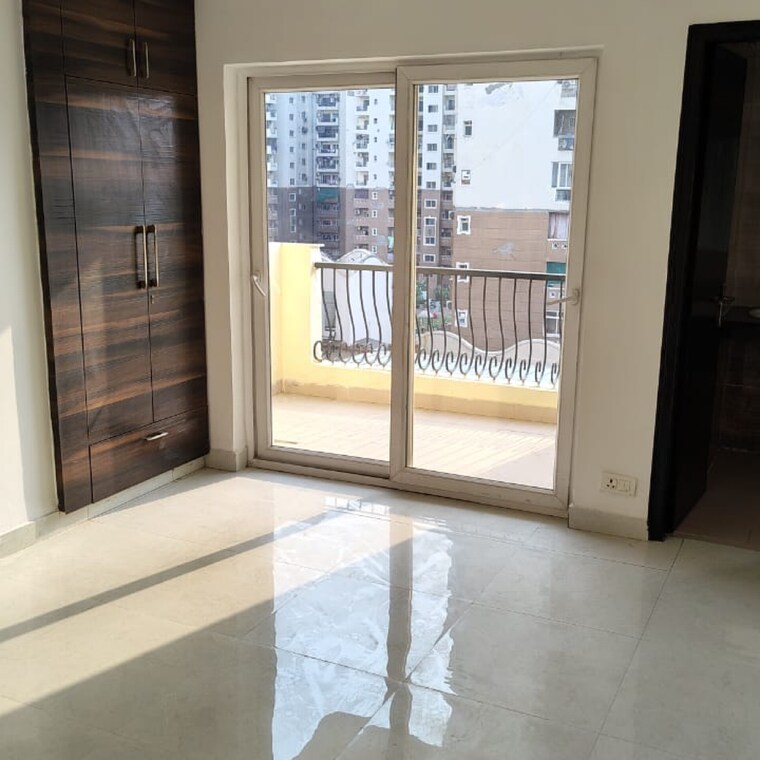 Room, nimbus-the-hyde-park 3.5 Bedroom 1835 Sq.Ft. Apartment In Sector 78 Noida 9162936