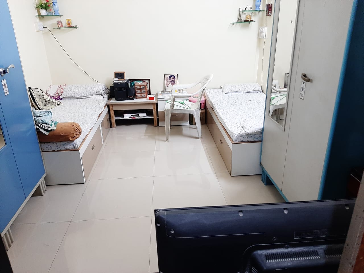 2 BHK + Servant Room Apartment For Sale in Harshal Palace