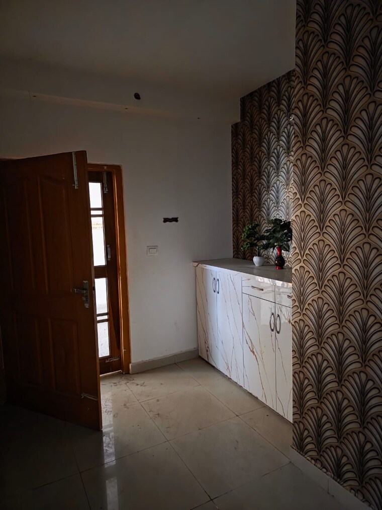 Room, sargam-apartment 3 Bedroom 1600 Sq.Ft. Apartment In Jankipuram Lucknow 9162952