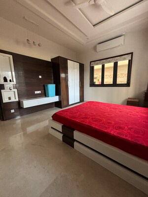 Bedroom in 4 BHK Villa at Science City – for Sale