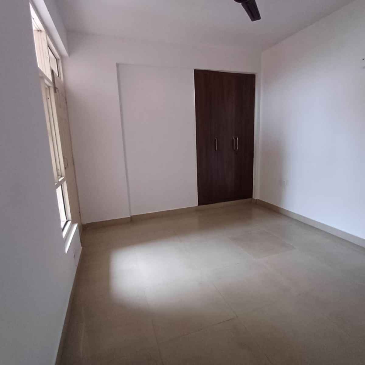 2 BHK Apartment For Sale in Supertech Cape Town