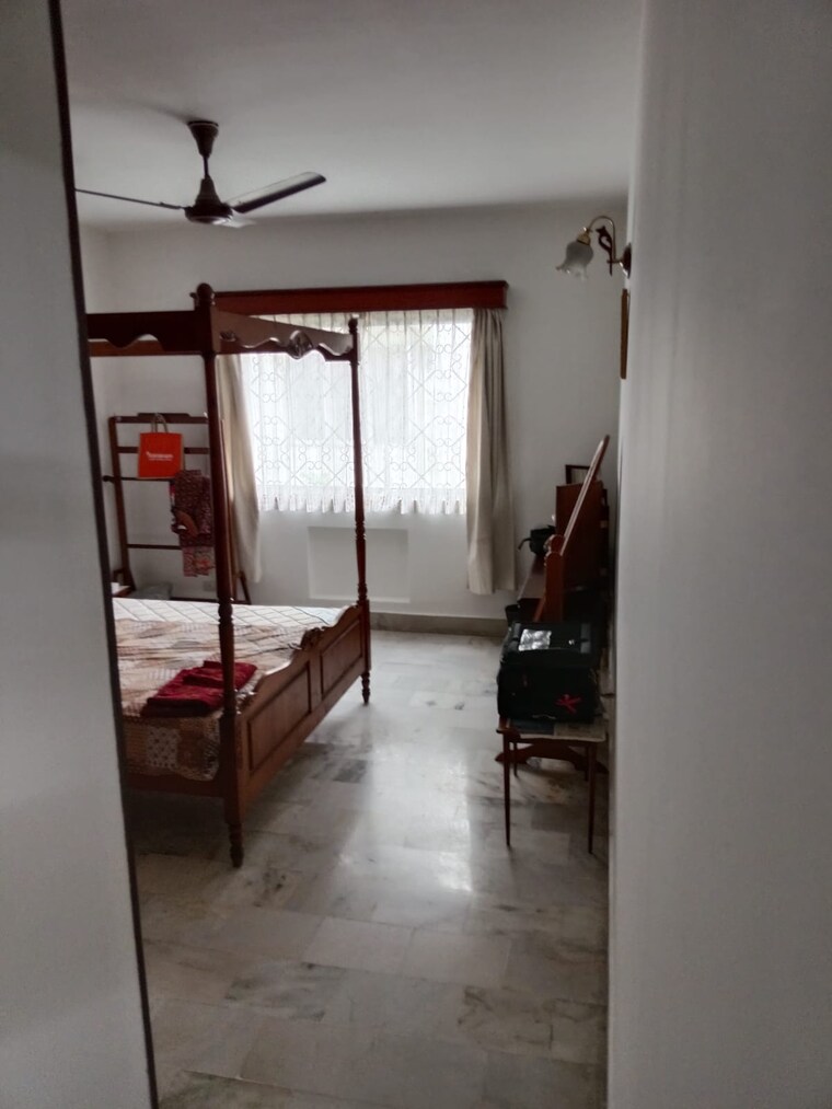 Room, langford town 3 Bedroom 1800 Sq.Ft. Apartment In Langford Town Bangalore 9163002