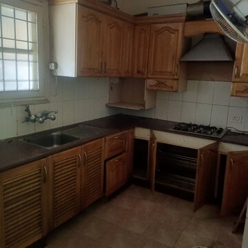 Kitchen in 2 BHK Villa at Eros Rosewood Villas, Sector 50 – for Rent