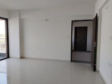 Room in 3 BHK Apartment at Bopal – for Rent