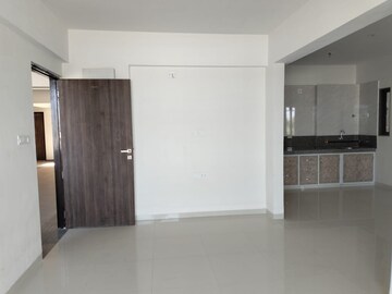 Room in 3 BHK Apartment at Bopal – for Rent