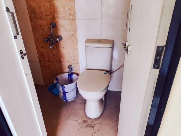 Bathroom, high-life 2 Bedroom 100 Sq.Yd. Apartment In Sinhagad Road Pune 9163033