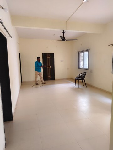 Room in 2 BHK Apartment at Gharkul Society, Wadgaon Sheri – for Rent