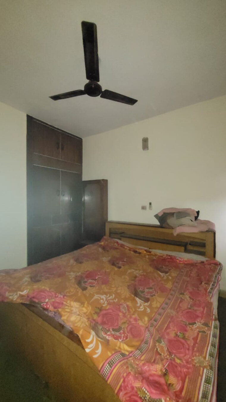Bedroom, gtb enclave 3 Bedroom 900 Sq.Ft. Apartment In Gtb Enclave Delhi 9163068
