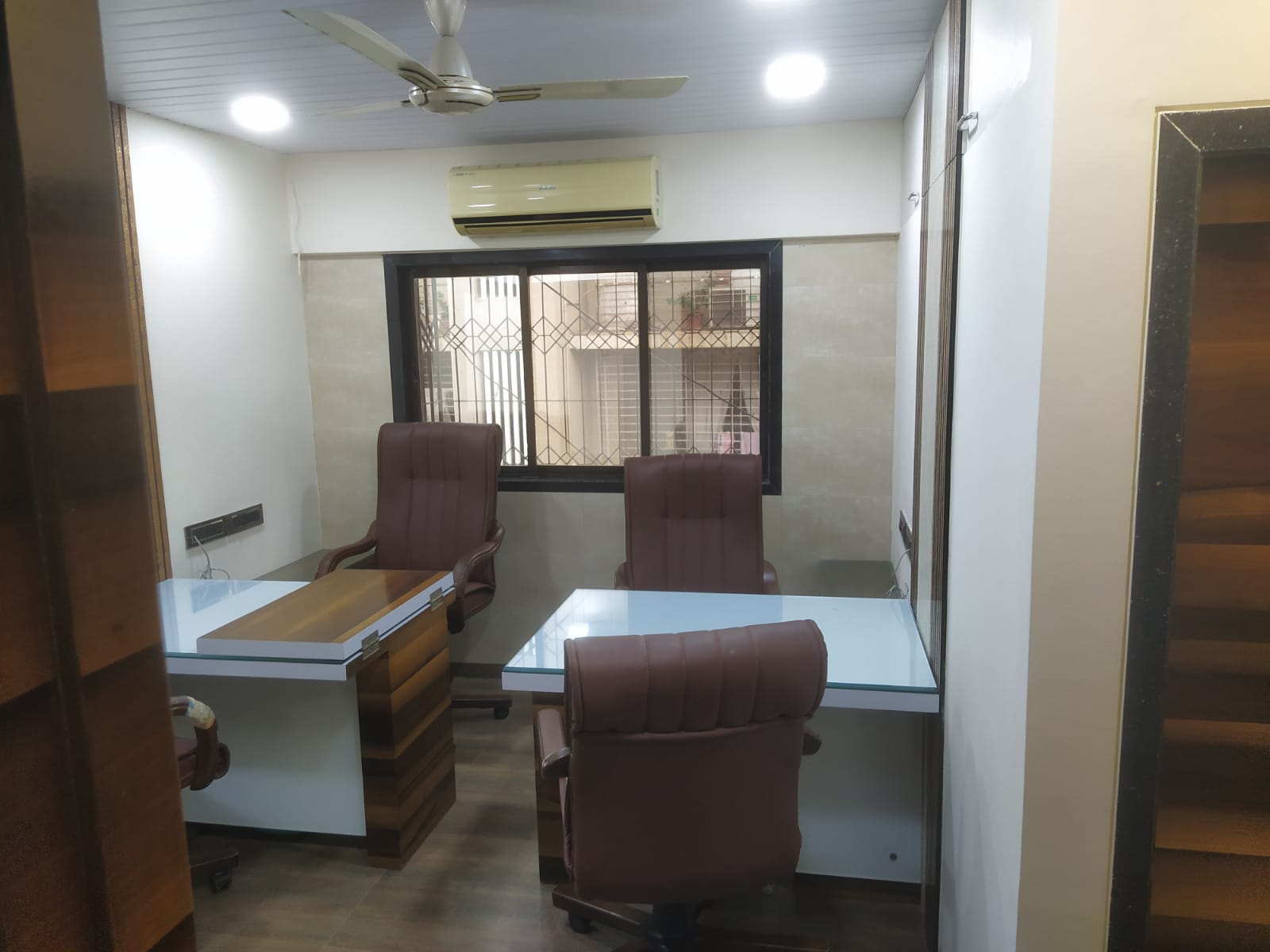 Office Space For Rent in Vileparle West 