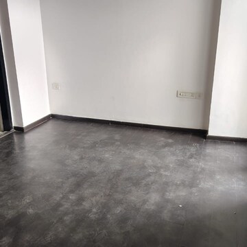 Room in 2.5 BHK Apartment at Homes 121, Sector 121 – for Sale