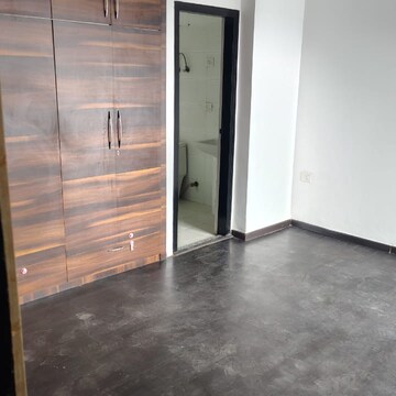 Room in 2.5 BHK Apartment at Homes 121, Sector 121 – for Sale