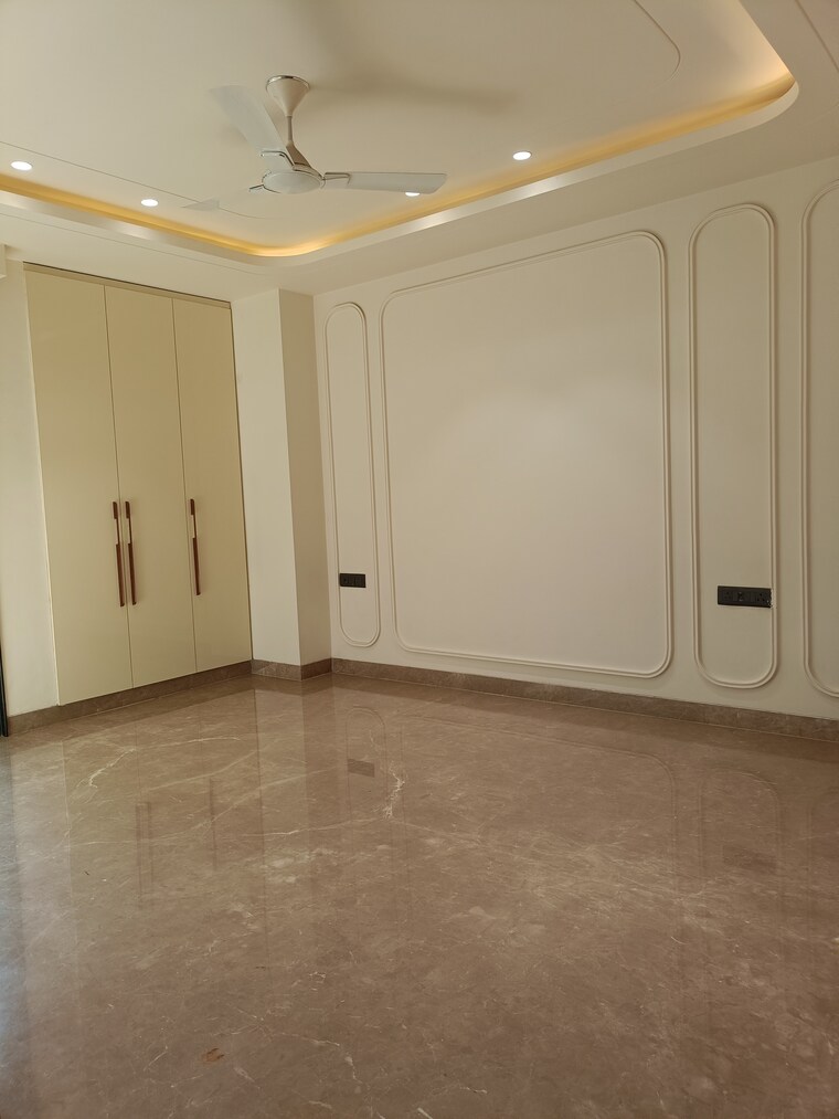 Room, surajmal vihar 3 Bedroom 1800 Sq.Ft. Builder Floor In Surajmal Vihar Delhi 9163286