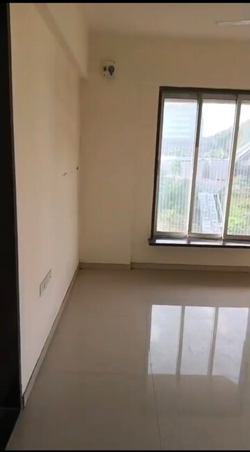 Room in 2 BHK Apartment at Karmvir Avant Sky Villa, Goregaon East – for Rent