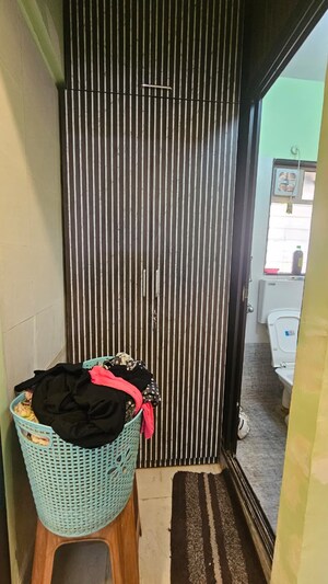 Team Area in 1 BHK Apartment at Bhoomi Park, Malad West – for Sale