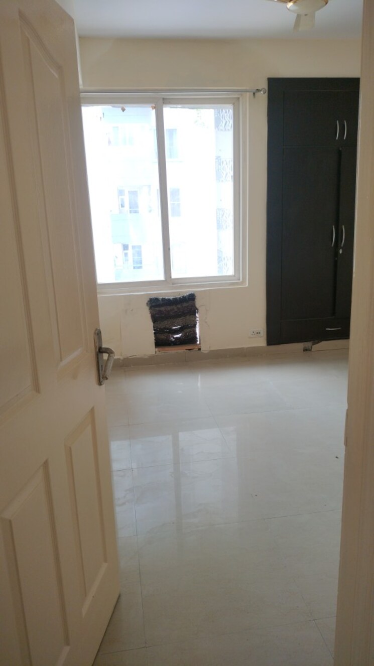 Room, great-value-sharanam 4 Bedroom 2283 Sq.Ft. Apartment In Sector 107 Noida 9163346