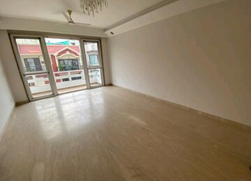 Room in 3 BHK Builder Floor at Saket – for Rent